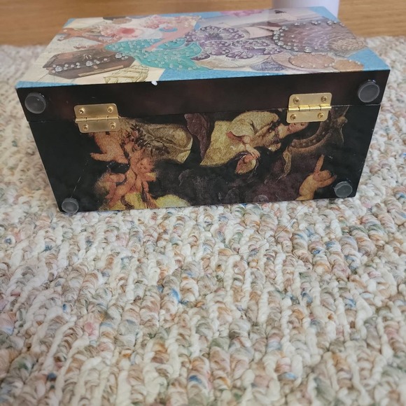 Mermaid Lost Treasures Box Purse Handbag Cosmetic Trunk Bag - Picture 4 of 10